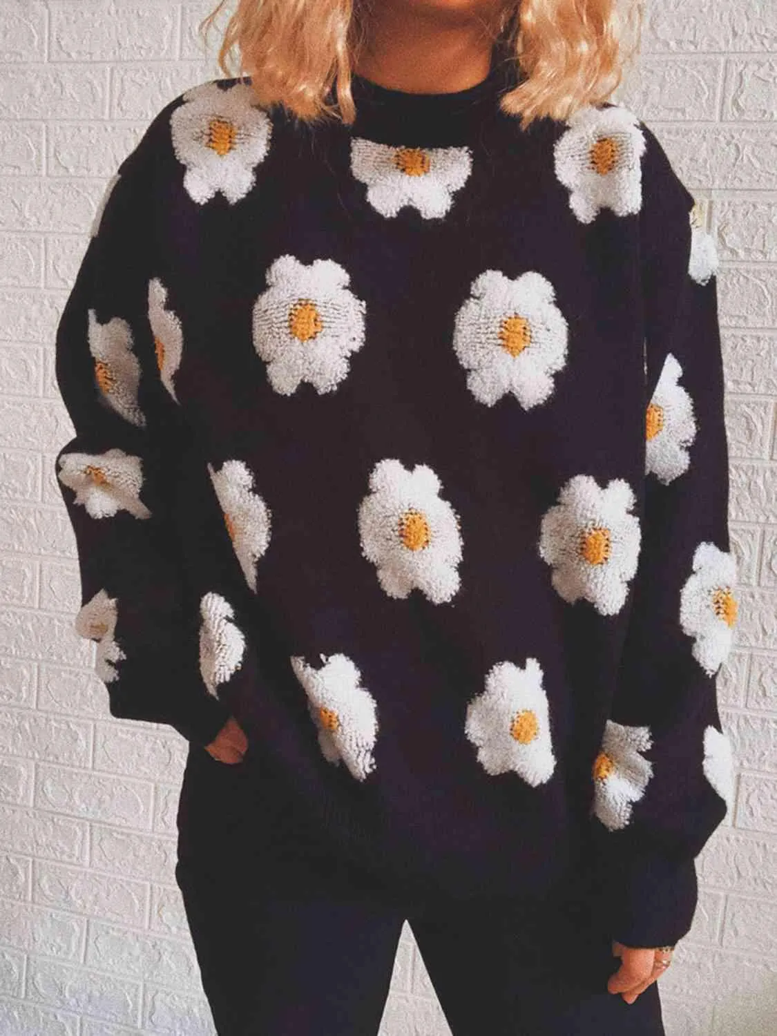 Charming Floral Long Sleeve Knit Sweater