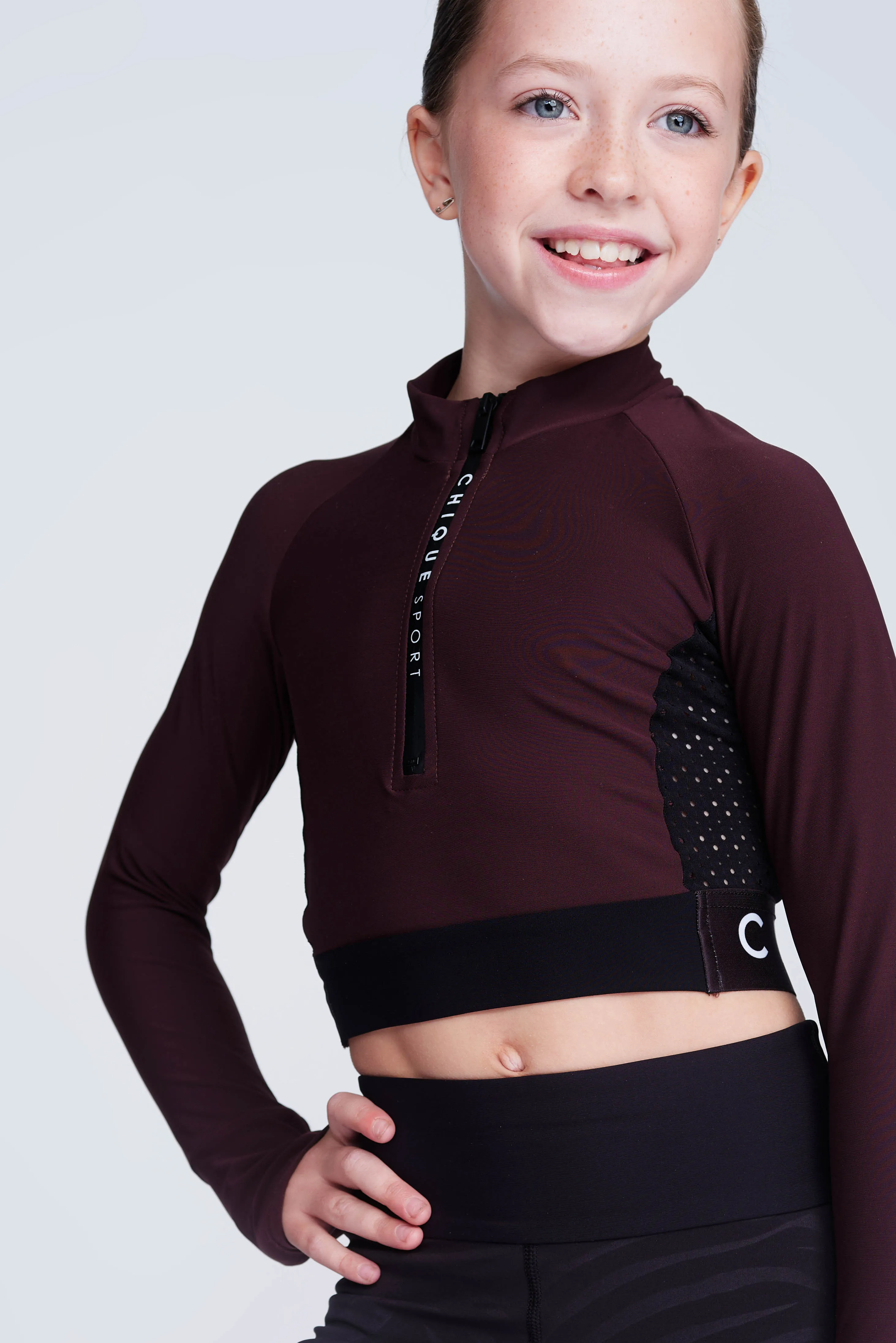 Ignite Long-Sleeve Crop in Truffle