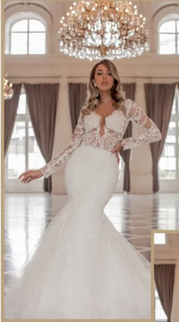 Trendy Long Sleeves V-Neck Mermaid Wedding Dress with Chapel Train